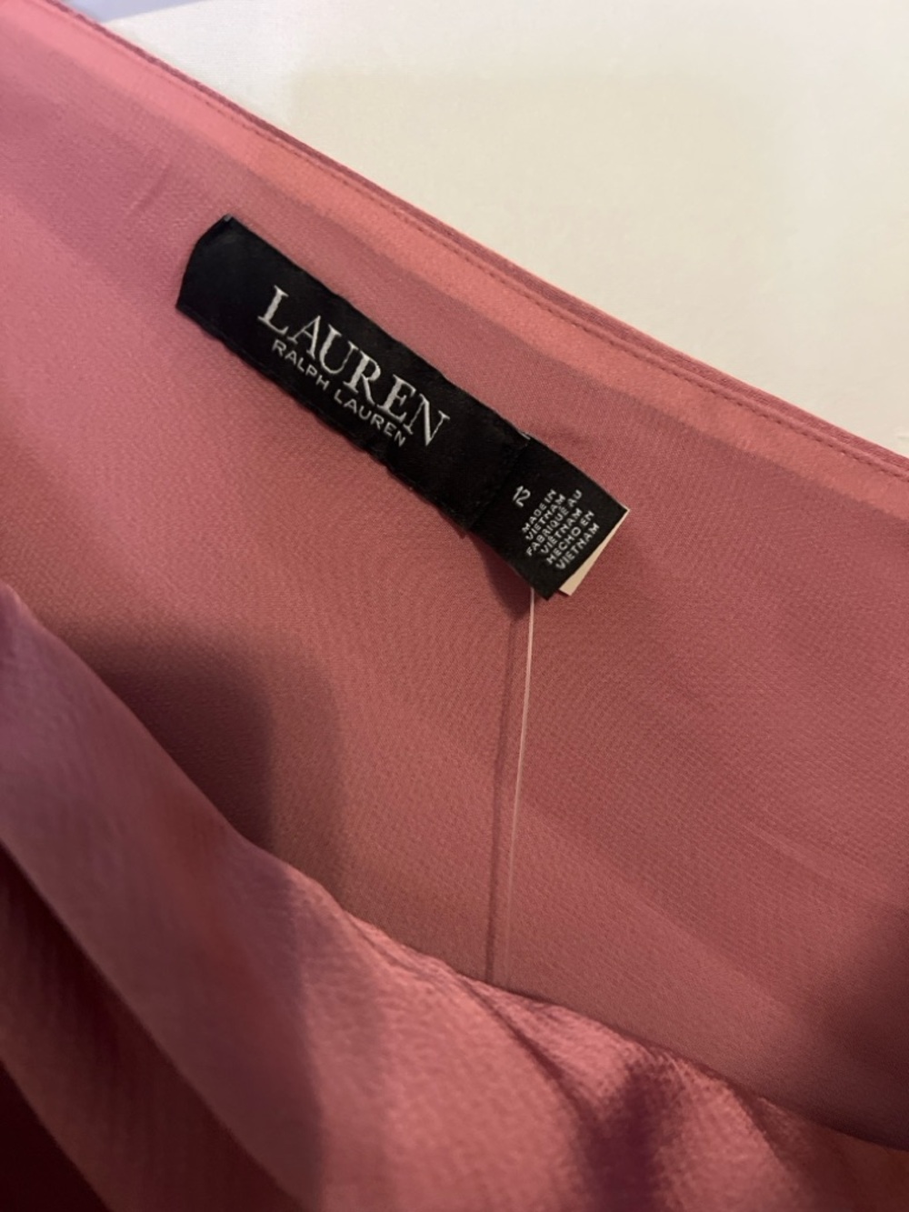 PromLauren Ralph Lauren Satin One-Shoulder Gown in Dusty Rose - Picture 4 of 4